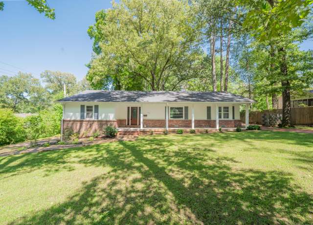 Property at 2402 Maple Rd, Corinth, MS 38834, 4 beds, 3 baths