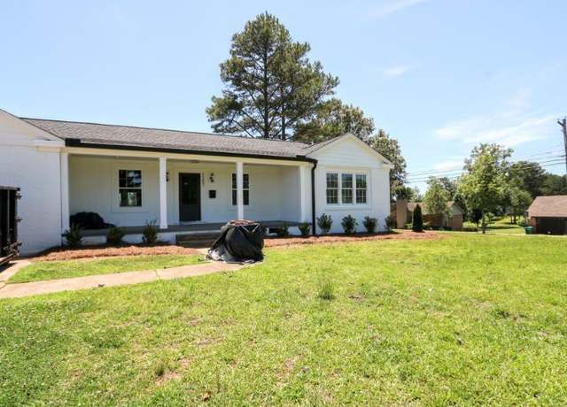 Property at 1207 Kincannon St, Tupelo, MS 38804, 4 beds, 2 baths