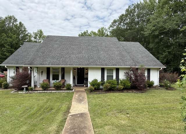 Property at 1110 Segars, Iuka, MS 38852, 4 beds, 3 baths