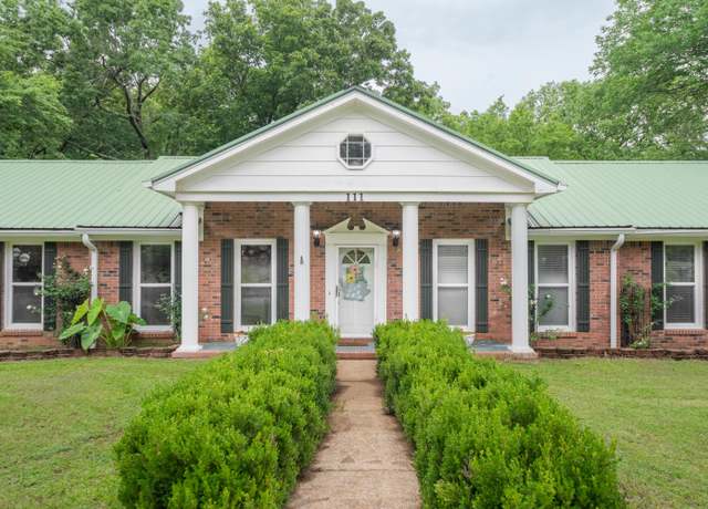 Property at 111 Co Rd 305, Corinth, MS 38834, 4 beds, 3 baths