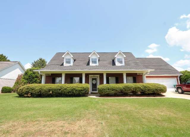 Property at 1562 Summerchase, Tupelo, MS 38801, 4 beds, 2.5 baths