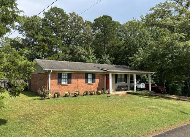 Property at 102 W Wheeler Dr, Booneville, MS 38829, 3 beds, 1.5 baths