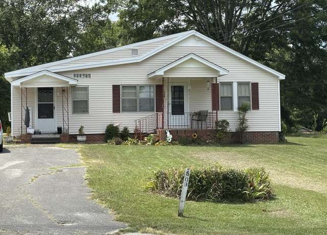 Property at 509 S Lake St, Booneville, MS 38829, 3 beds, 2 baths