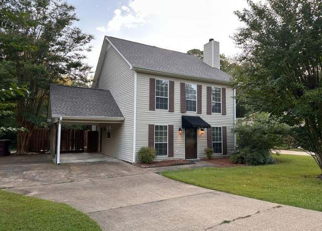 Property at 1201 Beauregard St, Tupelo, MS 38801, 3 beds, 2 baths