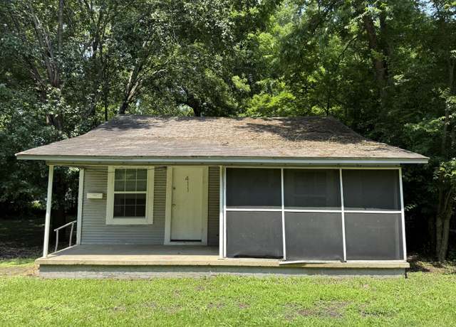 Property at 411 South Green St, Tupelo, MS 38804, 2 beds, 1 bath