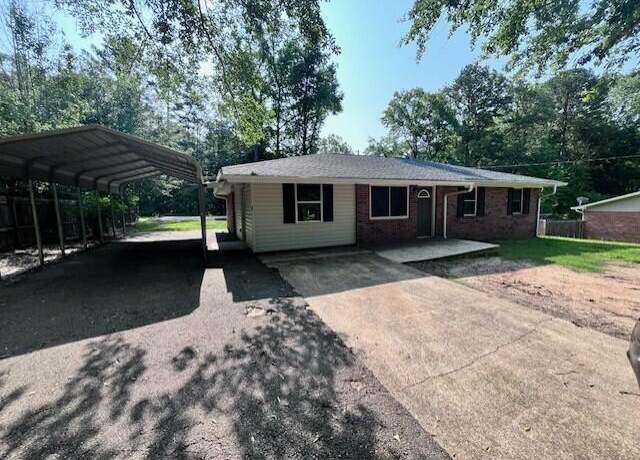 Property at 100 W Wheeler Dr, Booneville, MS 38829, 3 beds, 1 bath