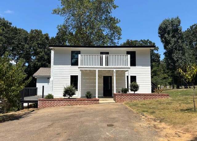 Property at 877 Pine Lake Dr, Batesville, MS 38606, 3 beds, 2 baths