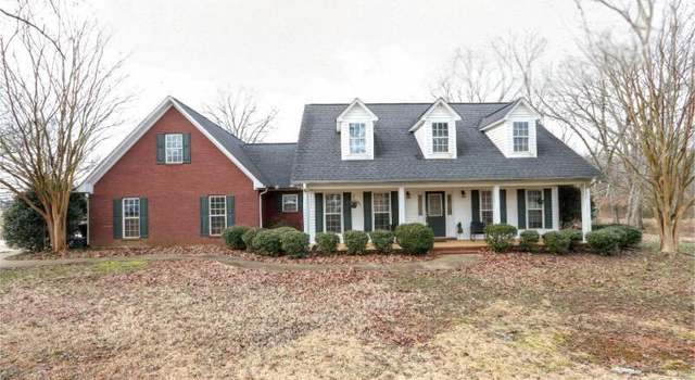 Photo of 195 Birmingham Ridge Rd, Blue Springs, MS 38828