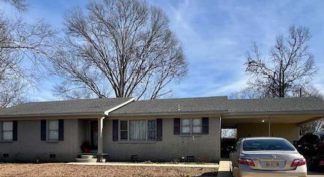 Photo of 1308 Pinecrest Dr, Corinth, MS 38834