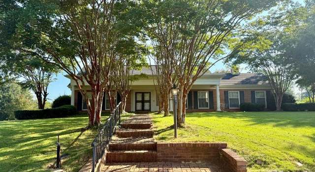 Photo of 114 Linden Cir, Houston, MS 38851