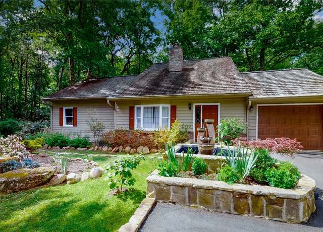 Property at 214 Shelby Cir, Highlands, NC 28741, 4 beds, 4 baths