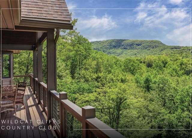 Property at 451 Country Club Dr, Highlands, NC 28741, 3 beds, 4.5 baths