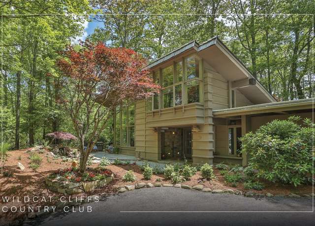 Property at 49 Hickory Ln, Highlands, NC 28741, 2 beds, 2 baths