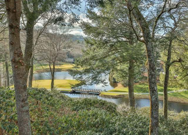 Property at 124 Spruce Ln, Highlands, NC 28741, 5 beds, 4 baths