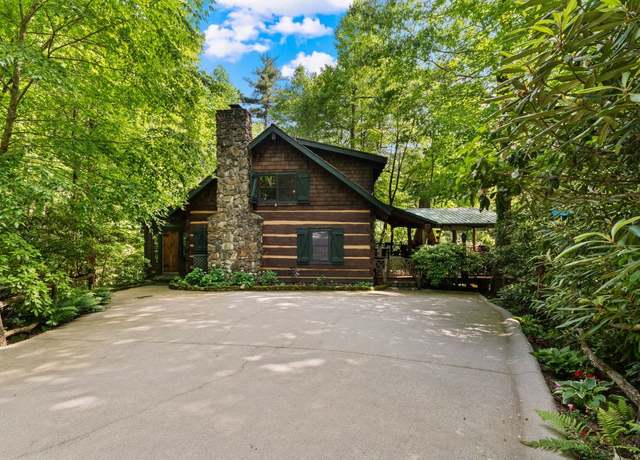 Property at 671 Walkingstick Rd, Highlands, NC 28741, 3 beds, 2.5 baths