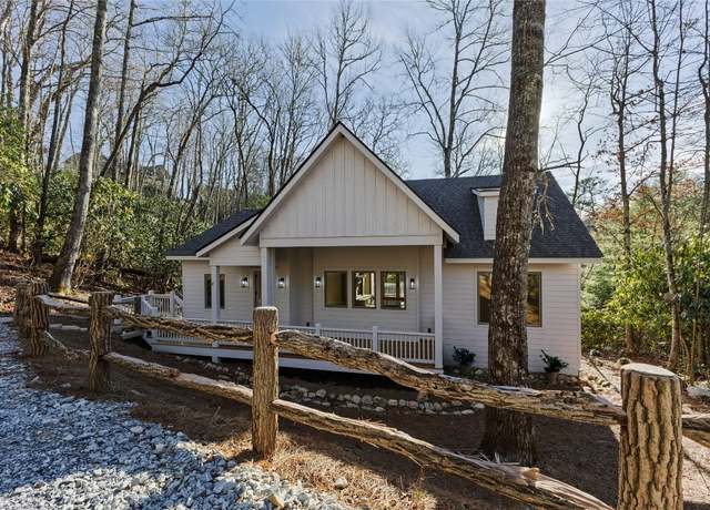 Property at 124 Winsome Way, Cashiers, NC 28717, 3 beds, 2 baths
