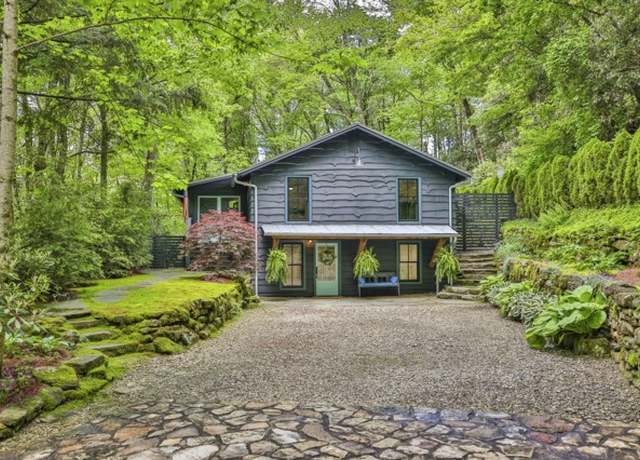Property at 737 Many Rd, Highlands, NC 28741, 3 beds, 2 baths