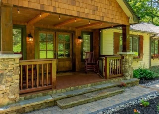Property at 65 Nantahala Ln, Highlands, NC 28741, 3 beds, 2.5 baths