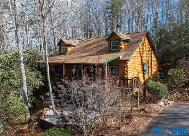Property at 126 Winsome Way, Cashiers, NC 28717, 3 beds, 3 baths