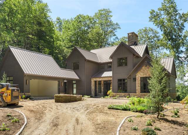 Property at 47 Hayes Trail Dr, Cashiers, NC 28717, 4 beds, 4.5 baths