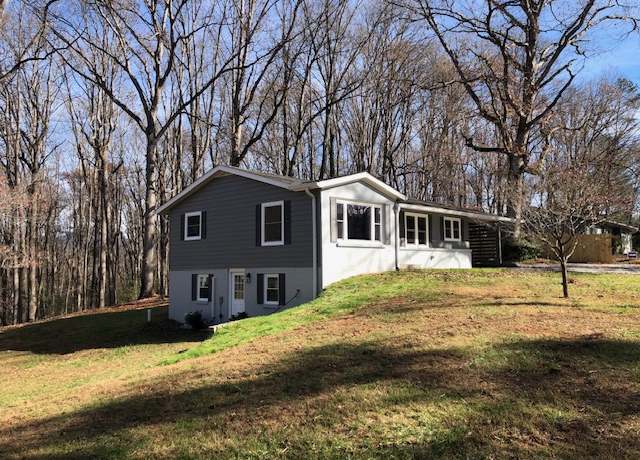 Property at 975 Middle Skeenah Rd, Franklin, NC 28734, 3 beds, 3 baths