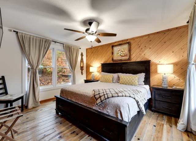Property at 1571 Franklin Rd, Highlands, NC 28741, 2 beds, 2 baths