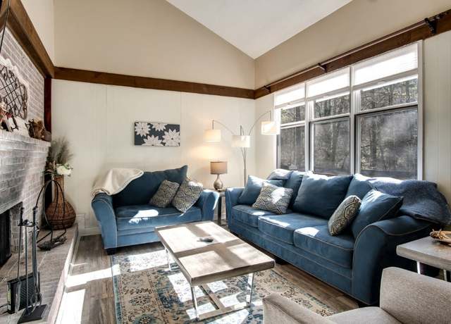 Property at 151 Overlook Rd Unit B, Sapphire, NC 28774, 2 beds, 2 baths