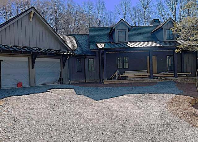 Property at 34 Crescent Trl, Highlands, NC 28741, 4 beds, 4.5 baths
