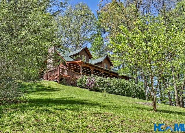Property at 187 Papaw Ln, Glenville, NC 28736, 3 beds, 2 baths