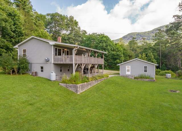 Property at 50 Pearl Dr, Highlands, NC 28741, 3 beds, 2 baths