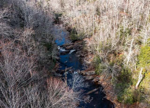 Property at 14 Randall Ct, Sapphire, NC 28774