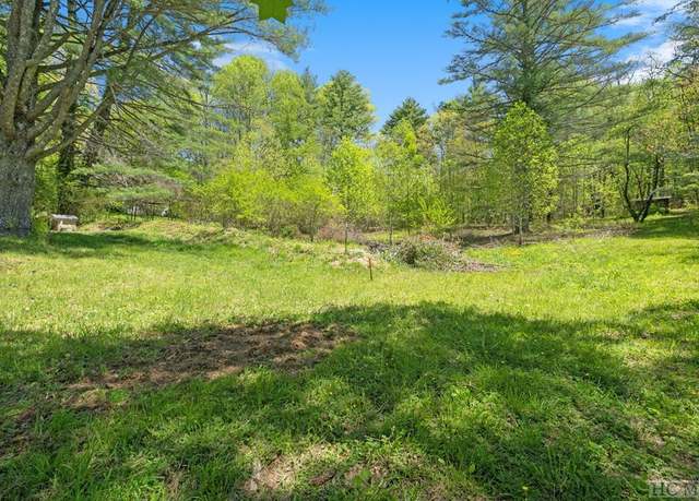 Property at 194 1/2 Tarragon Dr, Cashiers, NC 28717