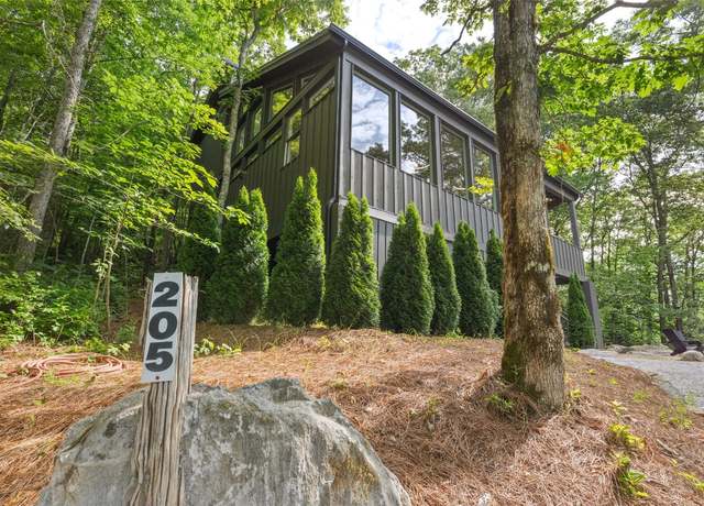 Property at 205 Autumn Valley Ln, Scaly Mountain, NC 28775, 2 beds, 2 baths