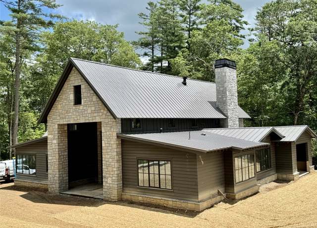 Property at 42 High Gate Dr, Highlands, NC 28741, 4 beds, 4.5 baths