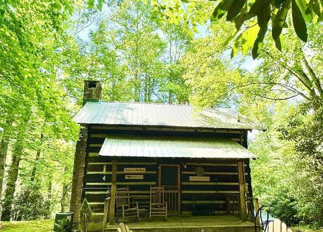 Property at 1524 Mccall Rd, Cashiers, NC 28717, 2 beds, 1 bath