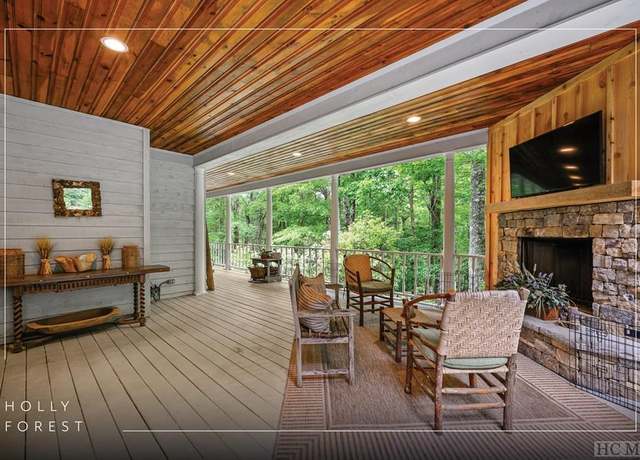 Property at 420 Gold Creek Rd, Sapphire, NC 28774, 4 beds, 4 baths