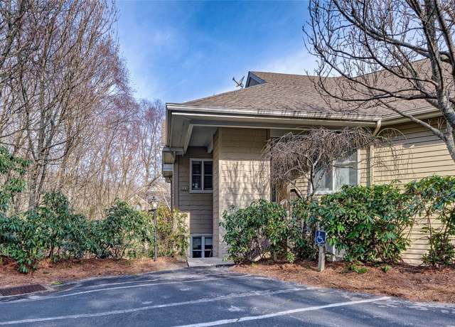Property at 15A Burning Bush Ln Unit 15A, Highlands, NC 28741, 3 beds, 3 baths
