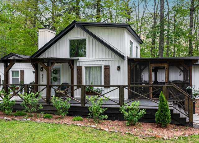 Property at 439 Wingina Pl, Highlands, NC 28741, 2 beds, 2 baths