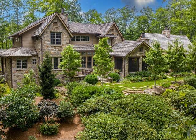 Property at 2071 High Mountain Dr, Cashiers, NC 28717, 5 beds, 5.5 baths