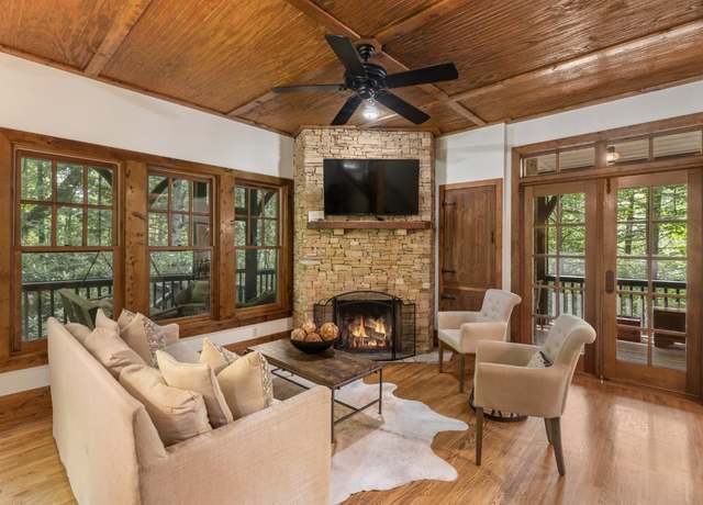 Property at 154 Green Haven Hvn, Cashiers, NC 28717, 2 beds, 2.5 baths