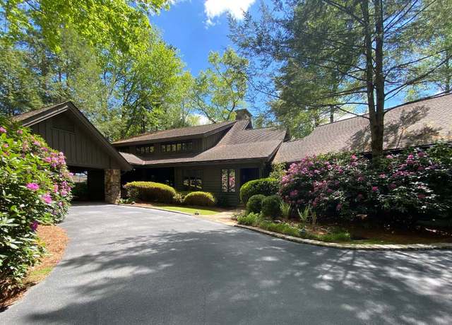 Property at 1747 Cold Mountain Rd, Lake Toxaway, NC 28747, 6 beds, 7.5 baths