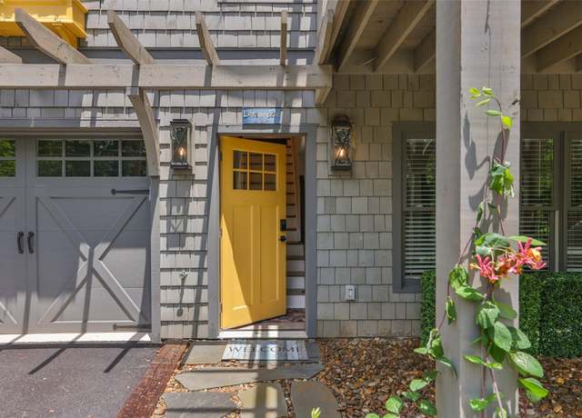 Property at 352 Chowan Dr, Highlands, NC 28741, 3 beds, 3 baths