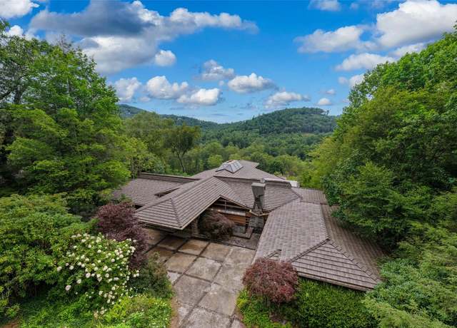 Property at 148 Mountain Ash Ln, Highlands, NC 28741, 4 beds, 5 baths