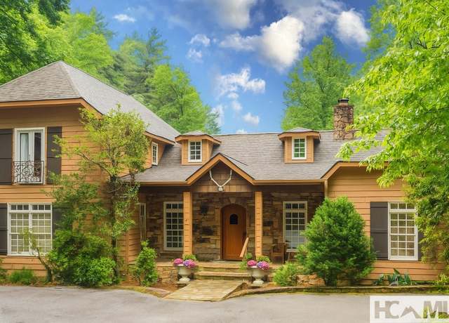 Property at 26 Valentine Ln, Highlands, NC 28741, 4 beds, 4.5 baths