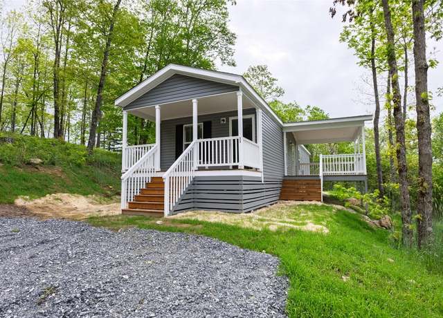 Property at 725 Ridge Crest Ln, Cullowhee, NC 28723, 1 bed, 2 baths