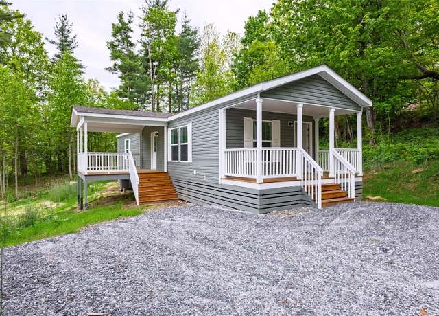 Property at 695 Ridge Crest Ln, Cullowhee, NC 28723, 1 bed, 2 baths