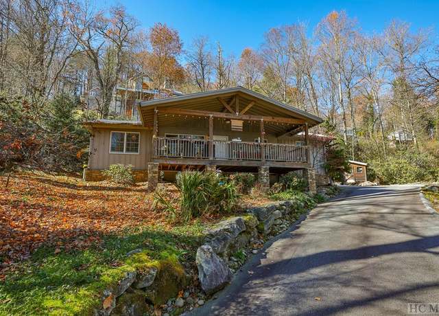 Property at 185 Wahoo Trail Trl, Highlands, NC 28741, 3 beds, 1 bath