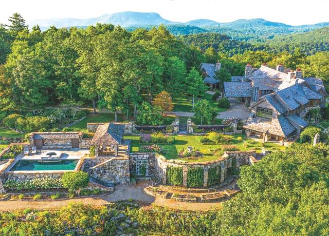 Property at 581 Sagee Woods Dr, Highlands, NC 28741, 7 beds, 9 baths