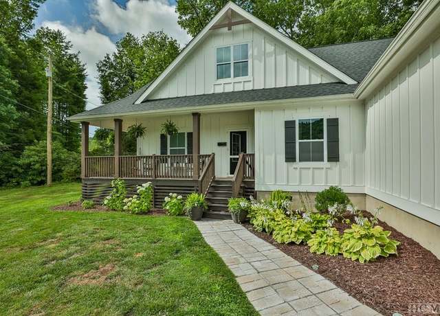 Property at 1569 Jodytown Rd, Cashiers, NC 28717, 3 beds, 2 baths