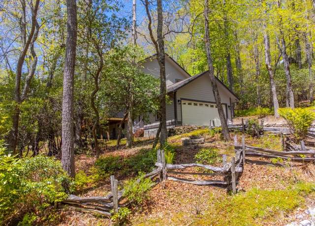Property at 191 Blackberry Trl, Sapphire, NC 28774, 3 beds, 2.5 baths